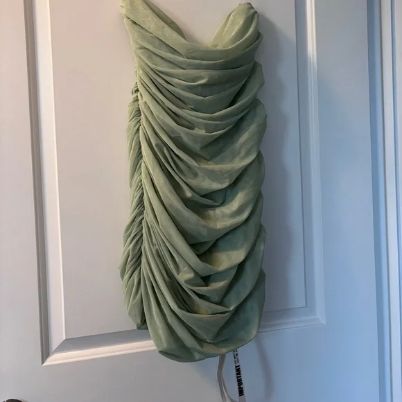 Mistress Rocks Dress - Picture 3 of 7